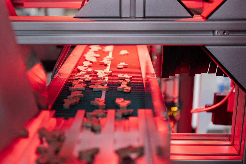 conveyor-with-machine-vision-system-1024x683.jpg